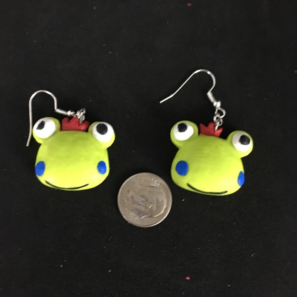 Handmade Polymer Clay Frog Dangle Drop Earrings - Picture 2 of 5